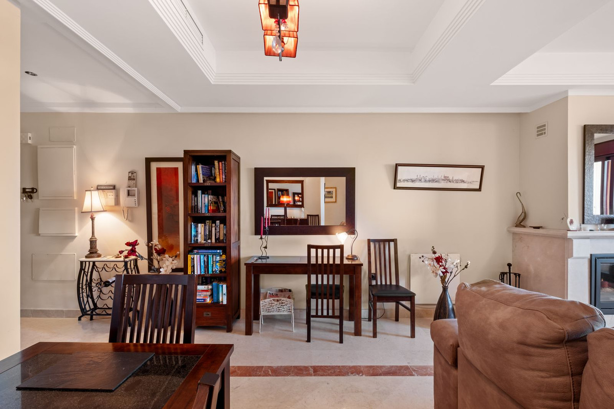 2 Bedroom Apartment in Marbella - Foto 4