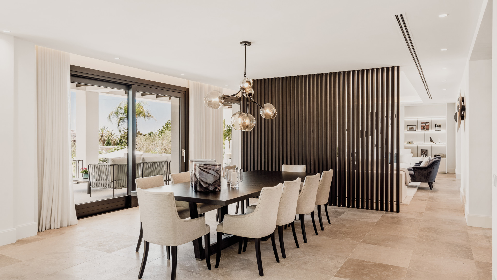 6 Bedroom Villa in Marbella - Photo 20