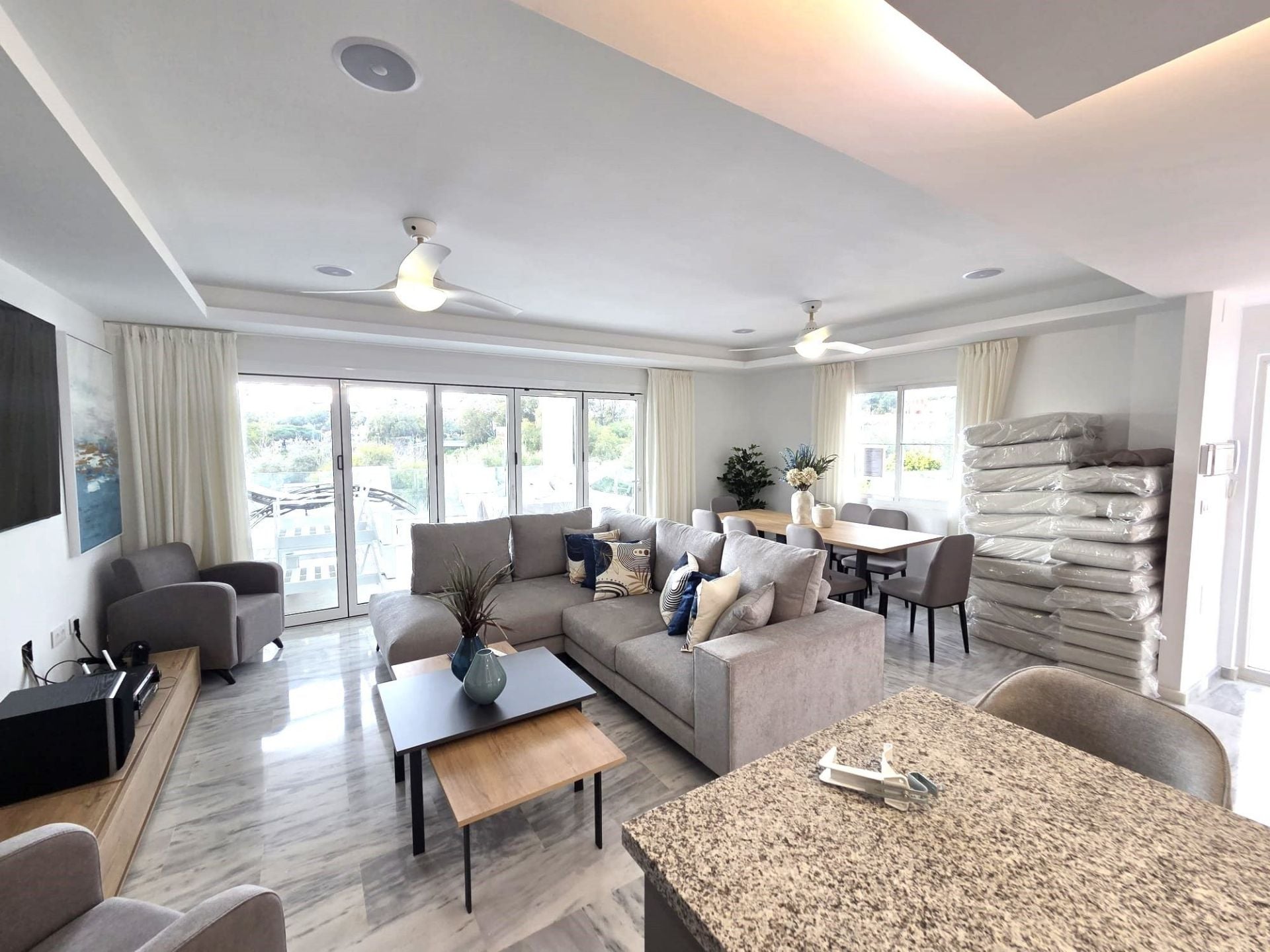 4 Bedroom Villa in Marbella - Photo 5