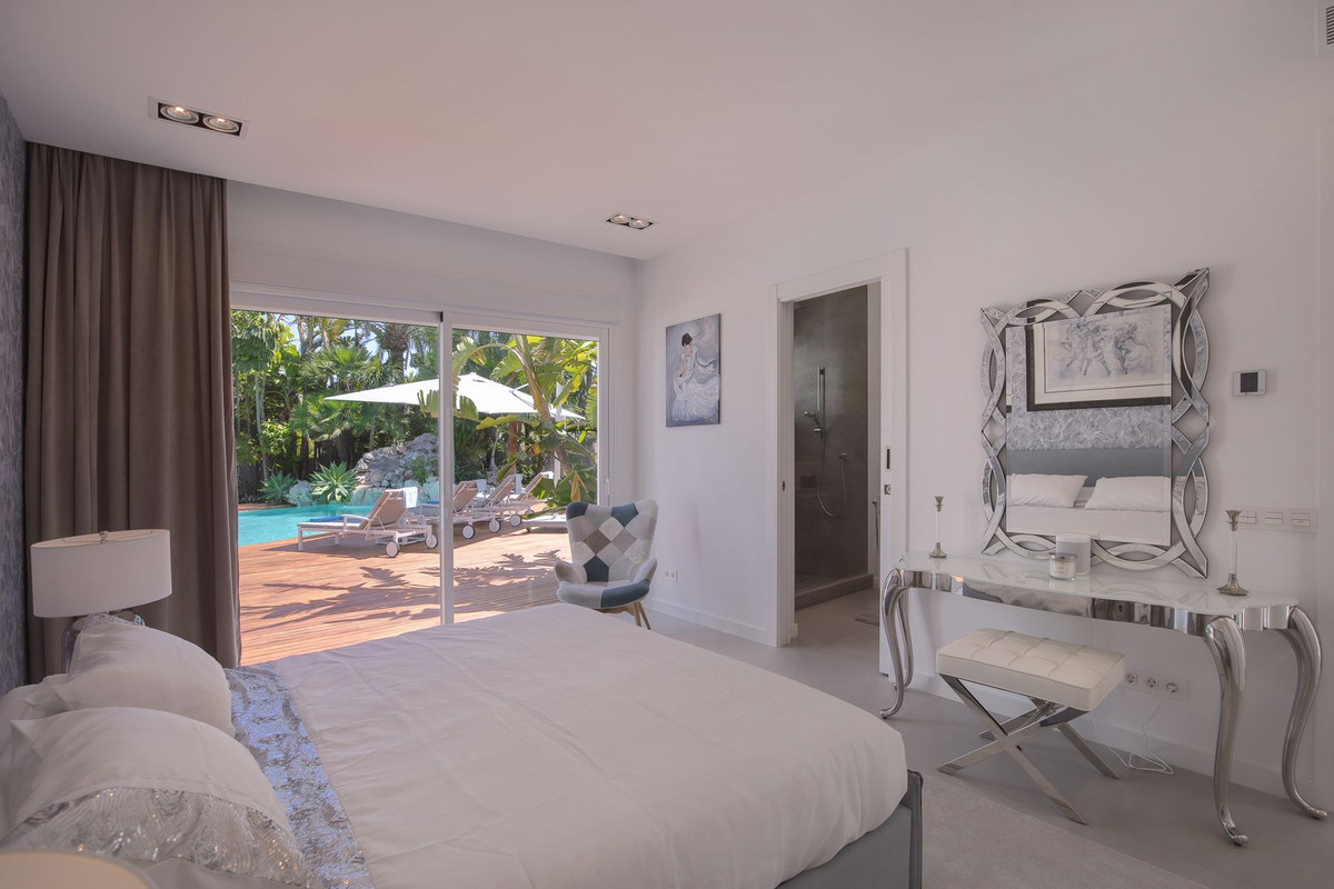 6 Bedroom Villa in San Pedro de Alcántara - Foto 28