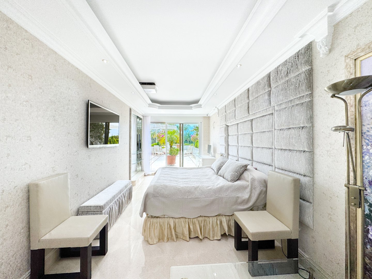 1 Bedroom Apartment in Marbella - Photo 21