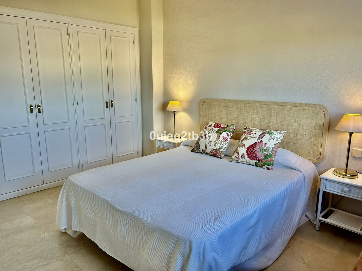 1 Bedroom Apartment in Estepona - Foto 8