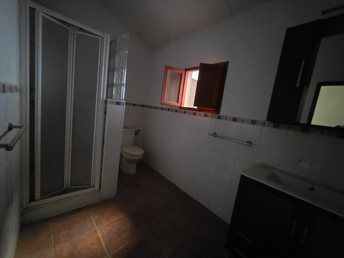 8 Bedroom Country house in Antequera - Photo 62