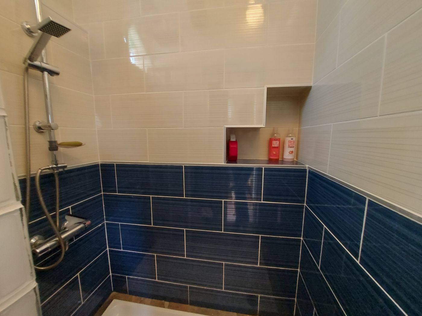 Chalet de 4 dormitorios en Granada – Foto 16