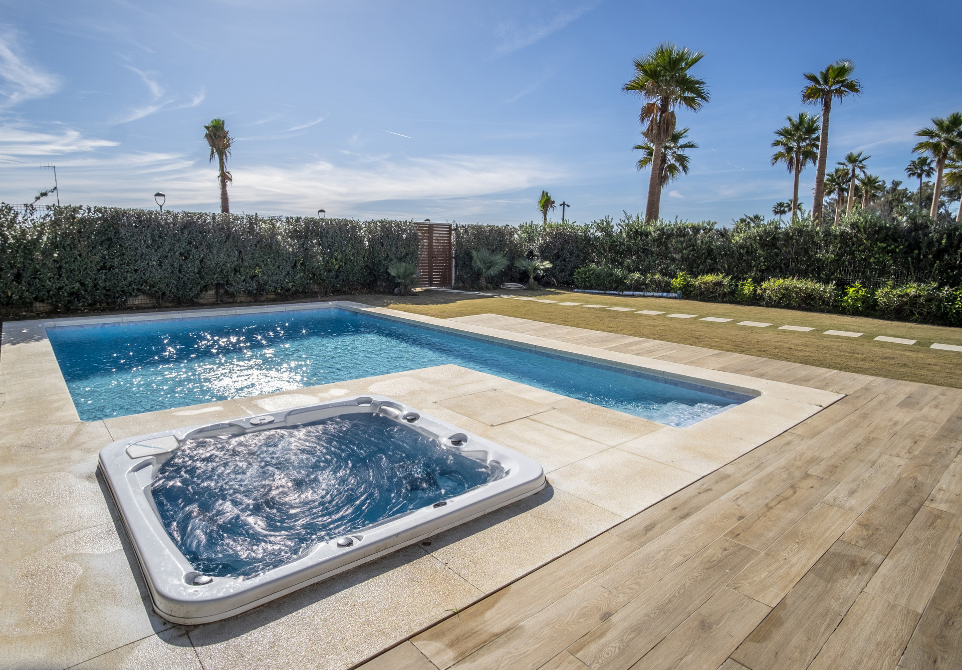 4 Bedroom Villa in Estepona - Photo 37