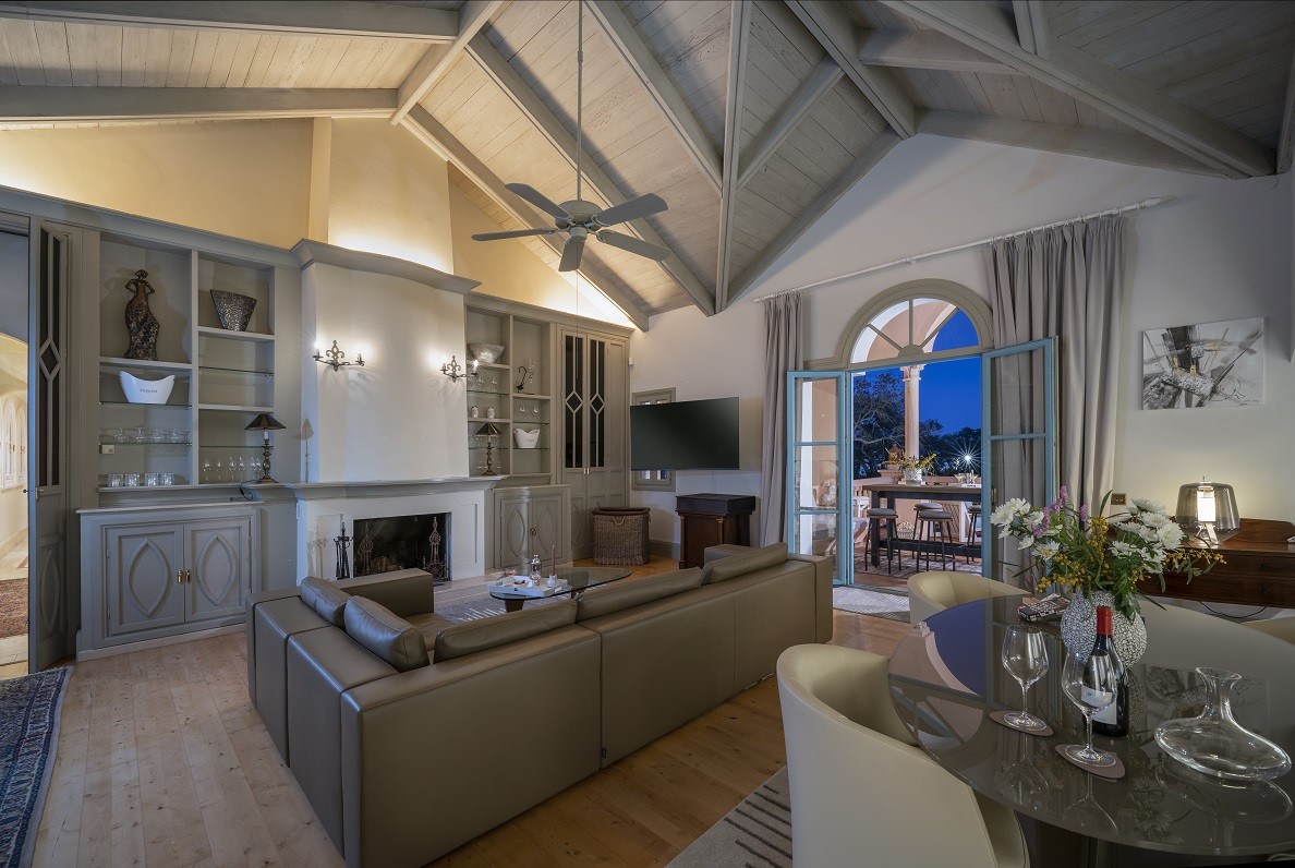 5 Bedroom Villa in San Roque - Photo 17