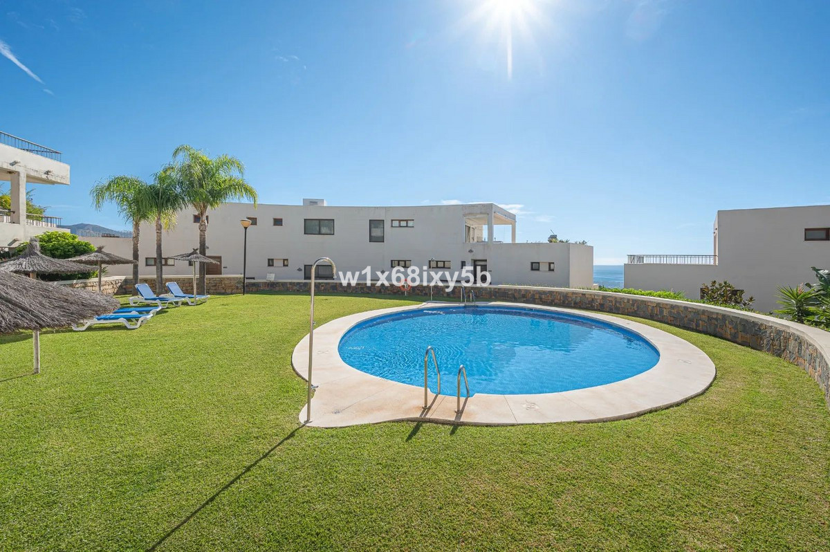 3 Bedroom Apartment in Marbella - Фото 3