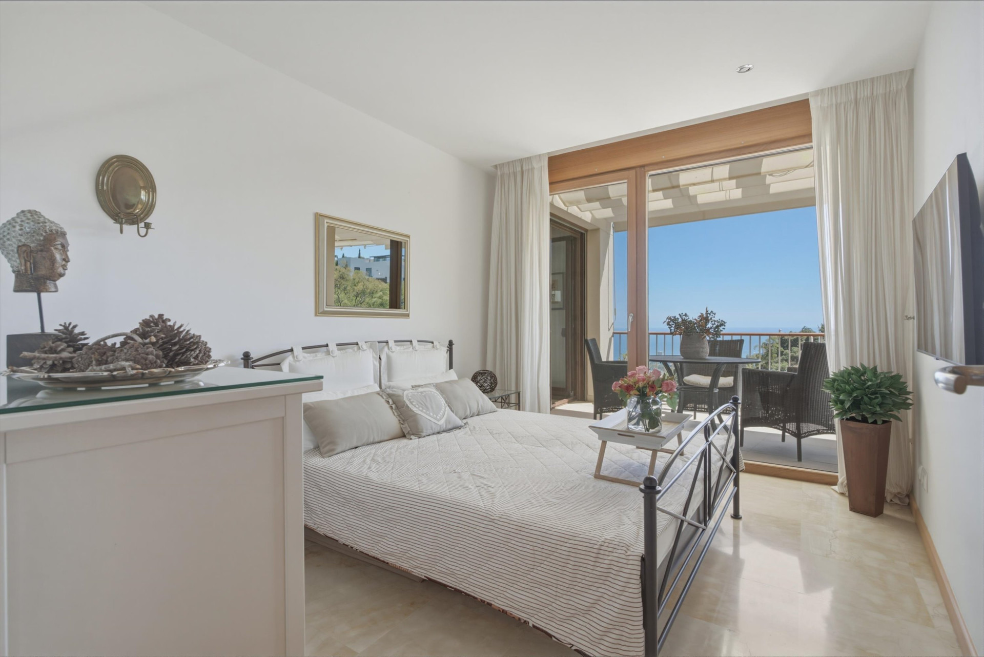 3 Bedroom Apartment in Marbella - Photo 18