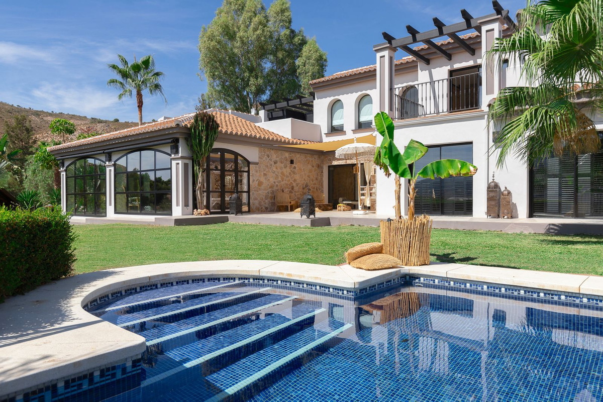 4 Bedroom Country house in Alhaurín el Grande