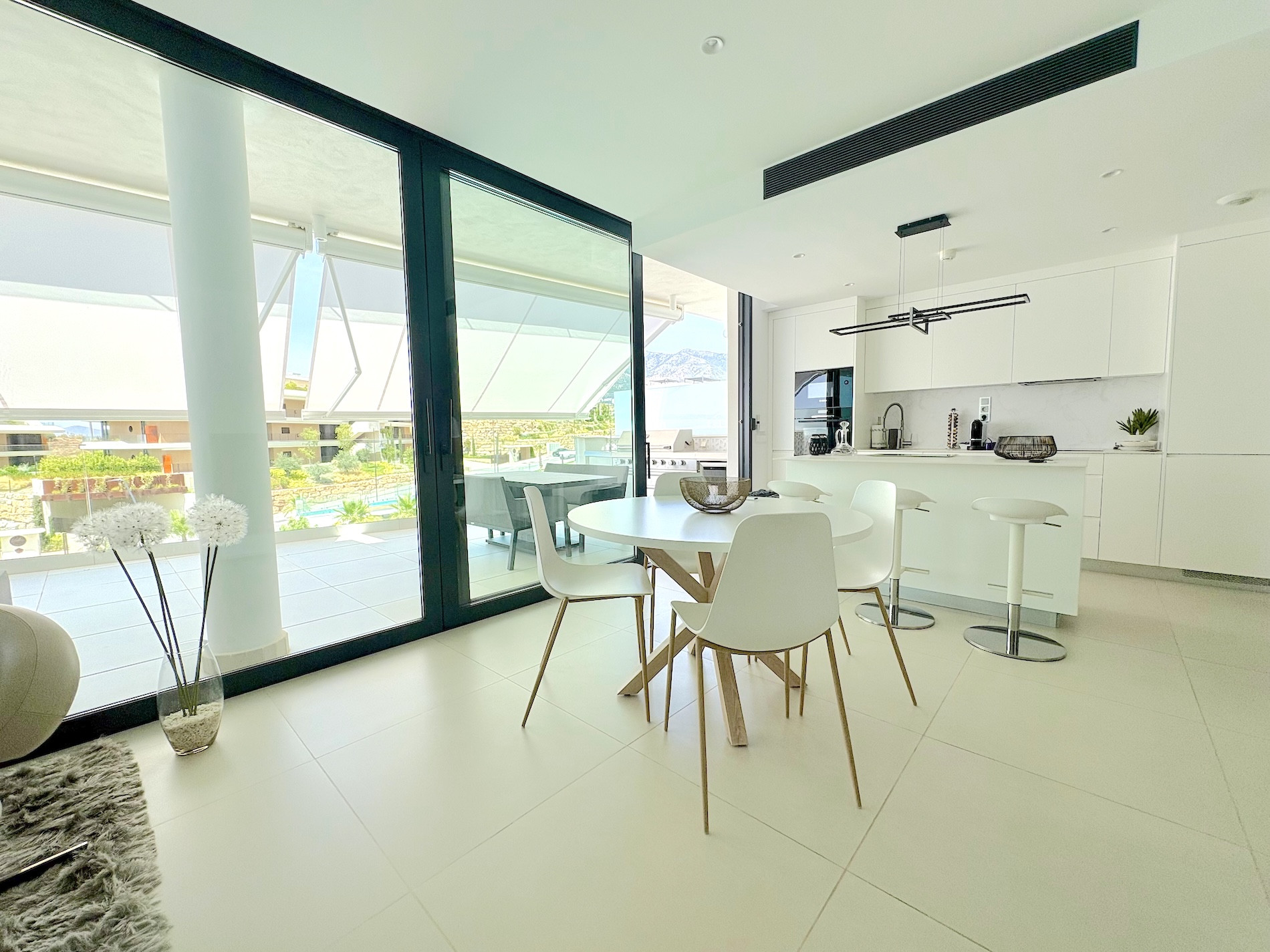 2 Bedroom Apartment in Benalmádena - Photo 41