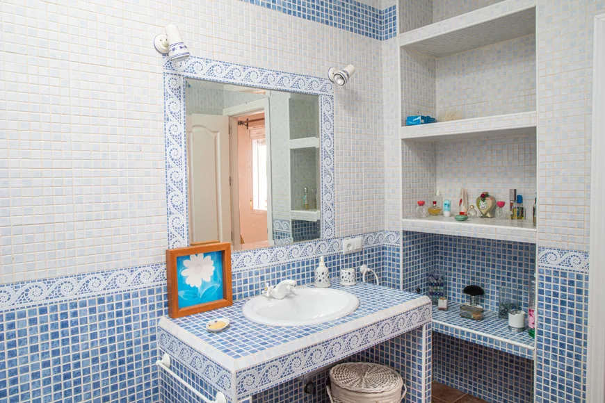 5 Bedroom Townhouse in Jimena de la Frontera - Photo 17