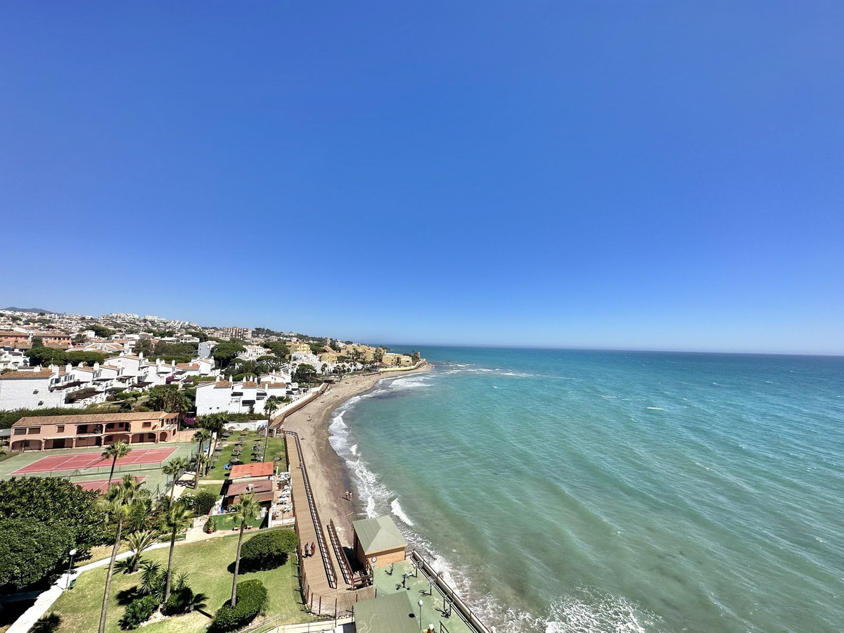 Apartment in Mijas - Photo 12