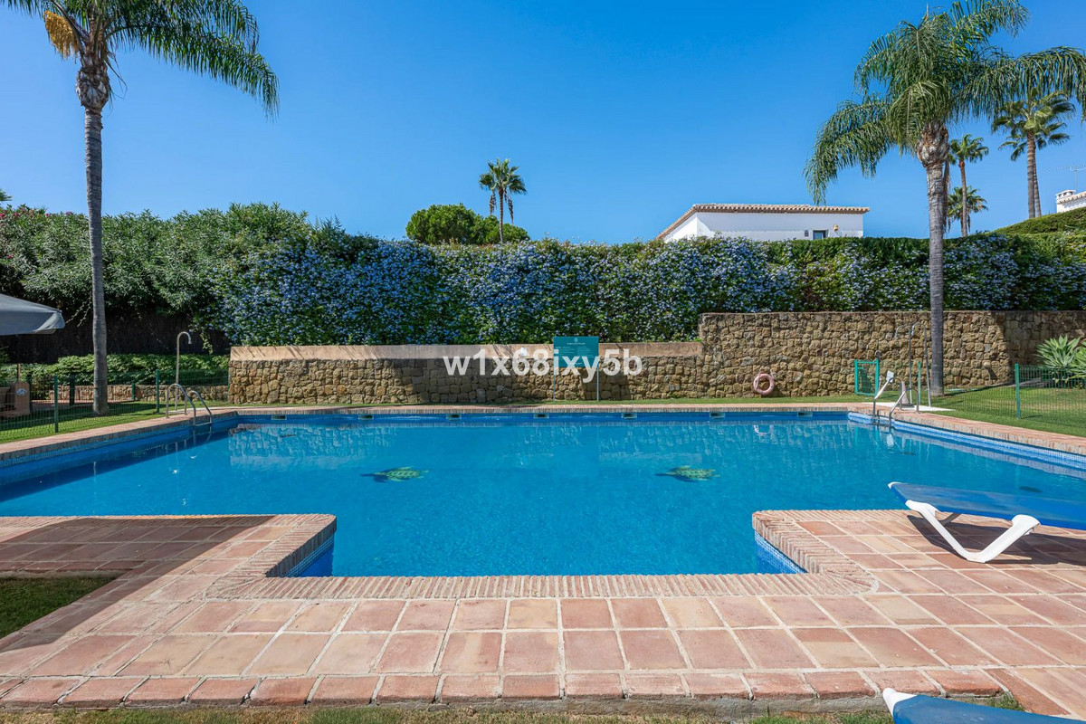 3 Bedroom Townhouse in Marbella - Photo 23