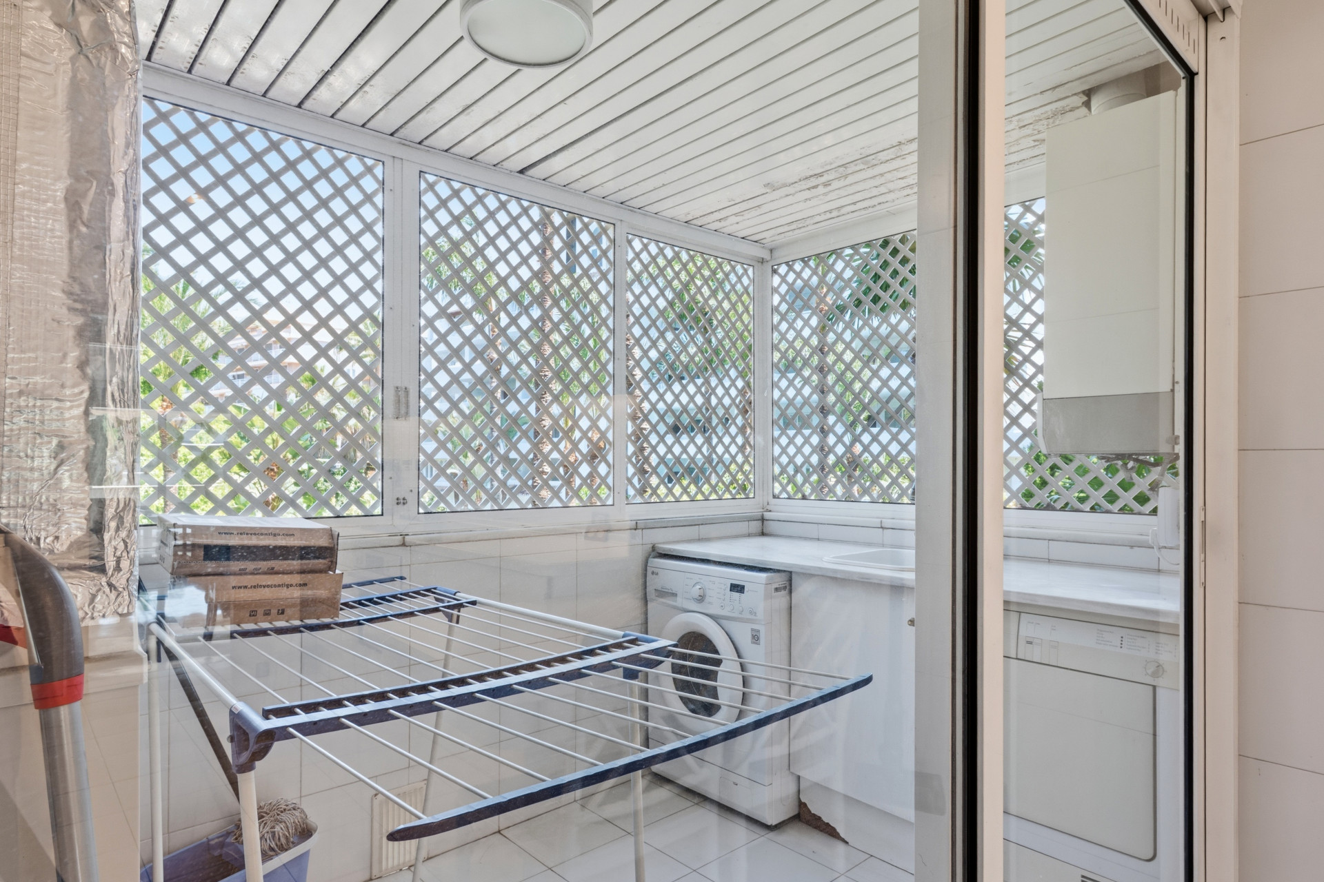 3 Bedroom Apartment in Marbella - Photo 13