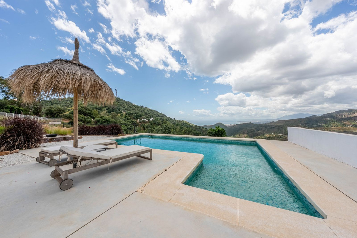 2 Bedroom Villa in Marbella - Photo 21