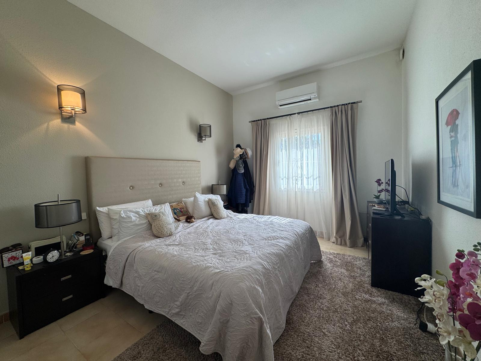 2 Bedroom Apartment in Estepona - Photo 6