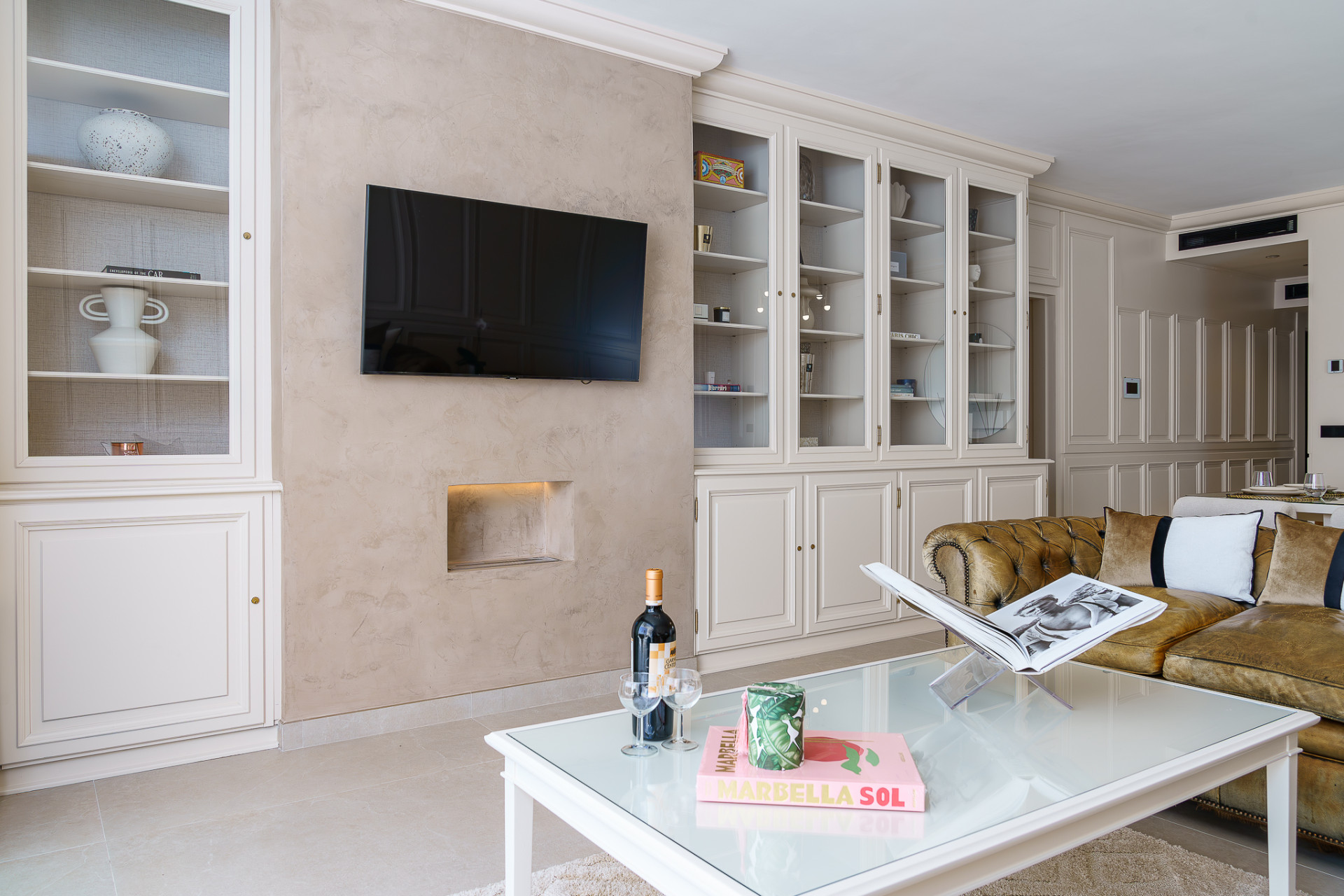 2 Bedroom Apartment in Marbella - Photo 20