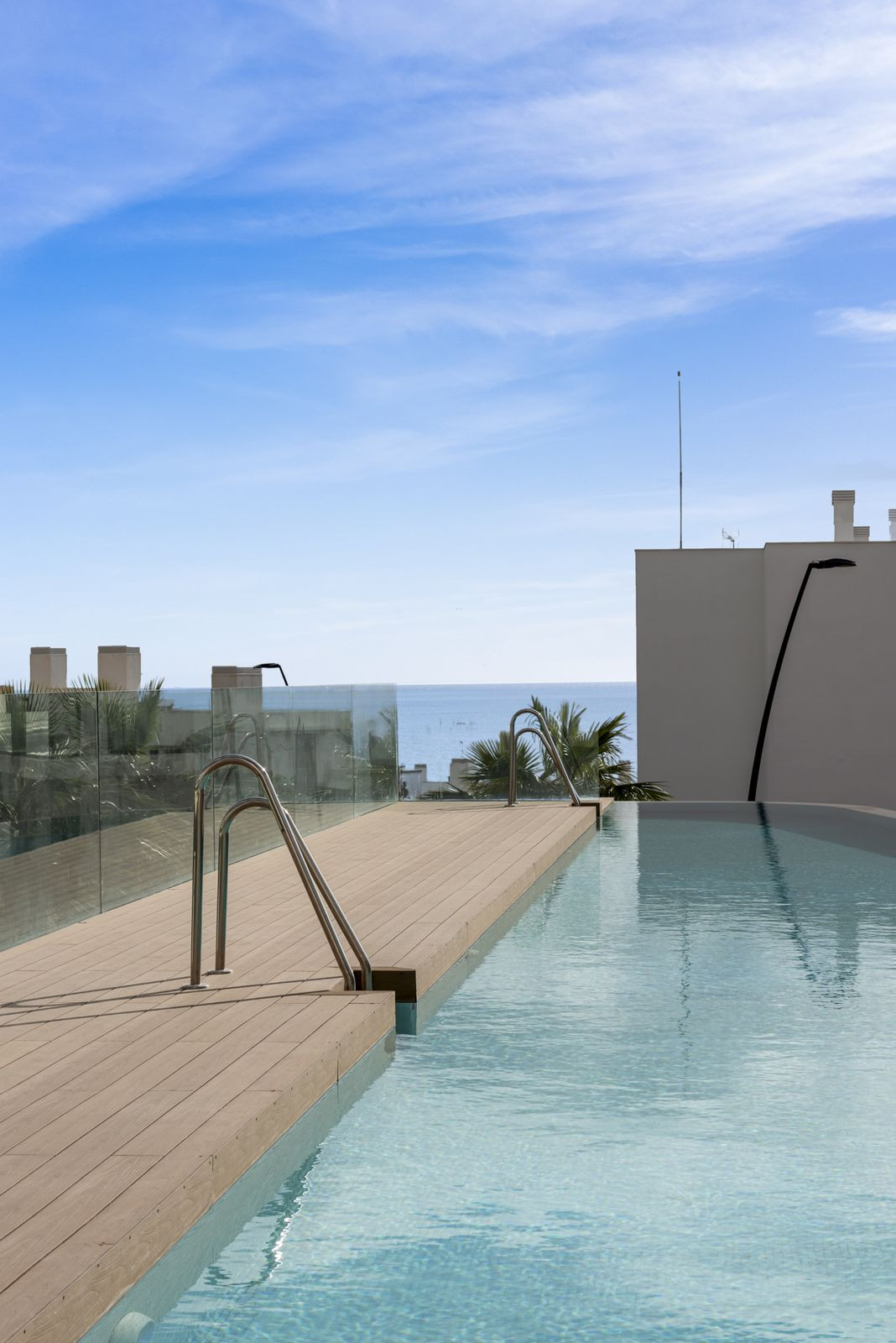 2 Bedroom Apartment in Fuengirola - Photo 31