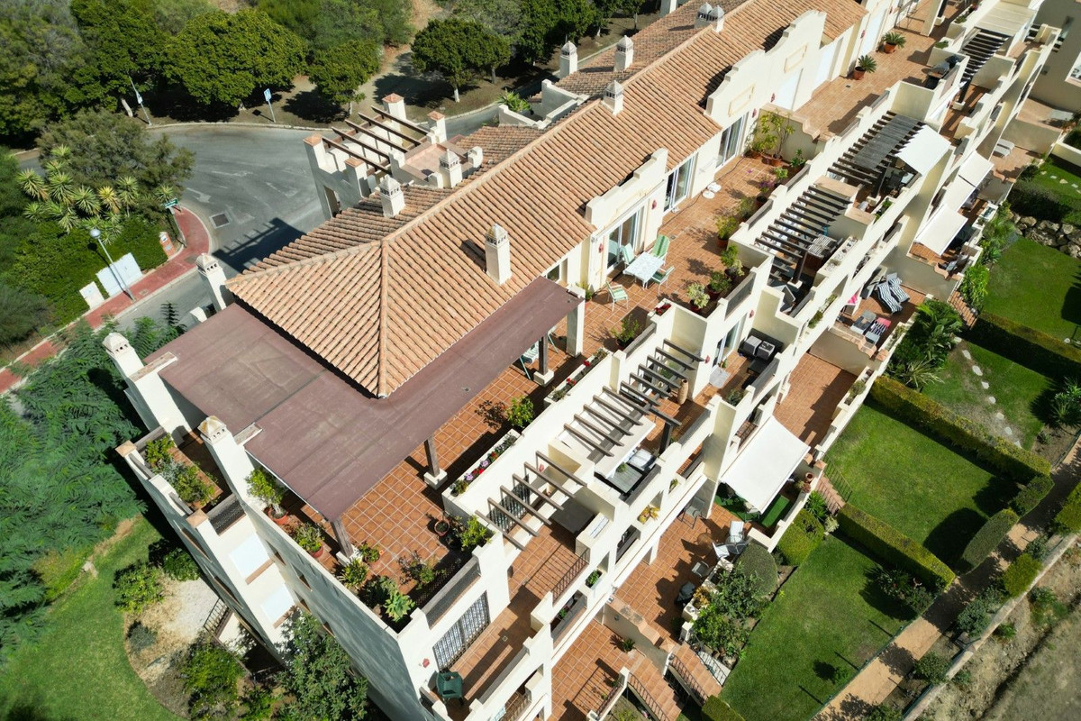 3 Bedroom Penthouse in Mijas - Photo 4