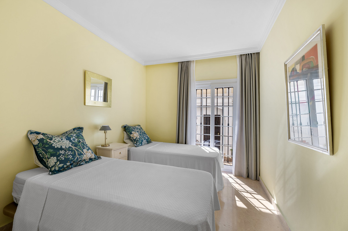 3 Bedroom Townhouse in Marbella - Photo 30