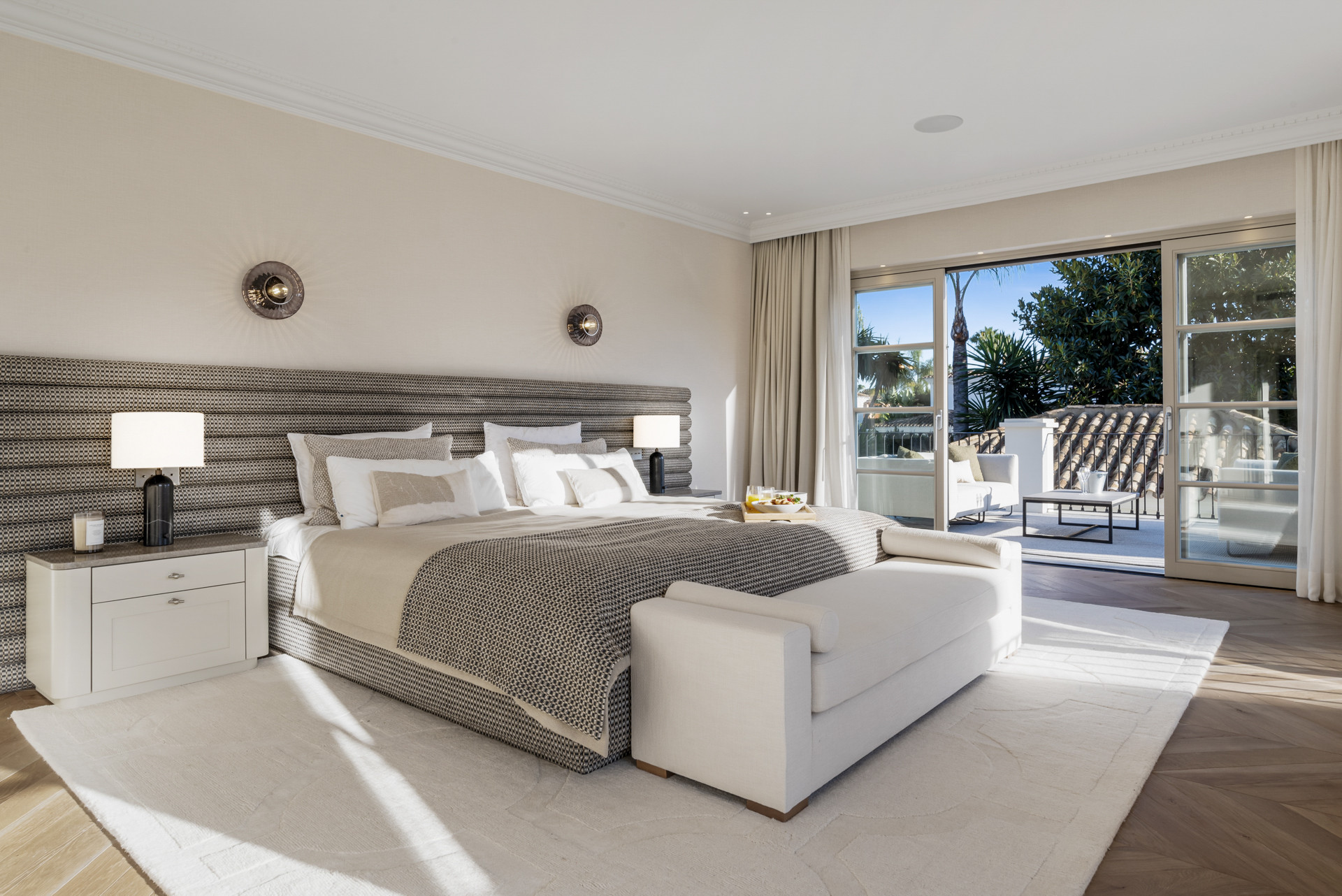 5 Bedroom Villa in Marbella - Photo 46