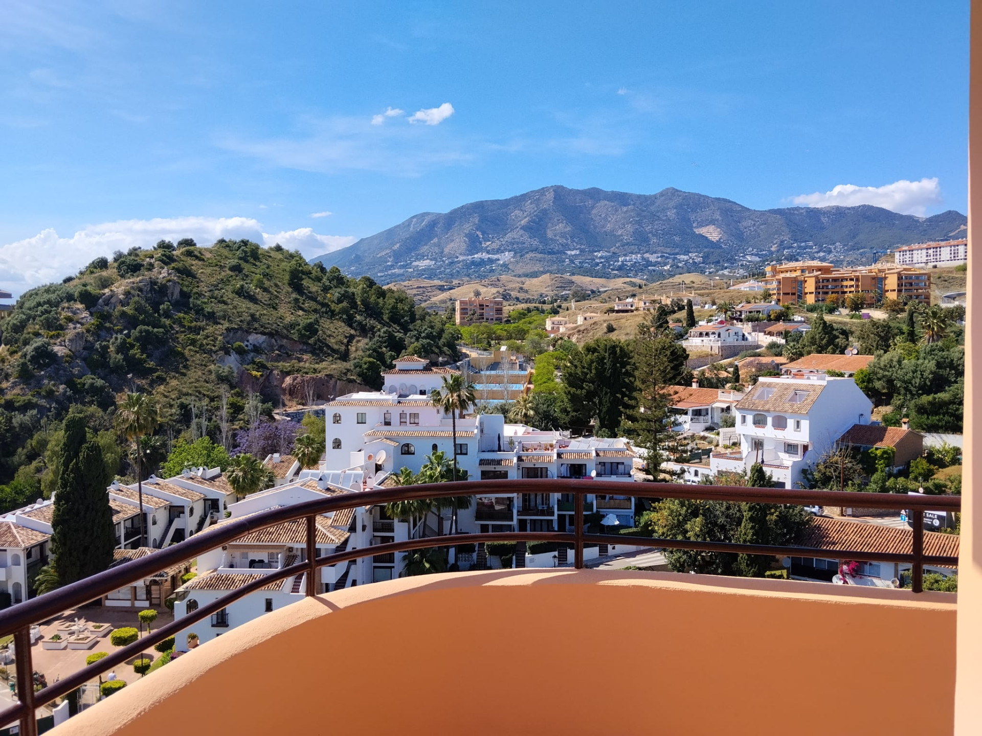 2 Bedroom Apartment in Fuengirola - Photo 23