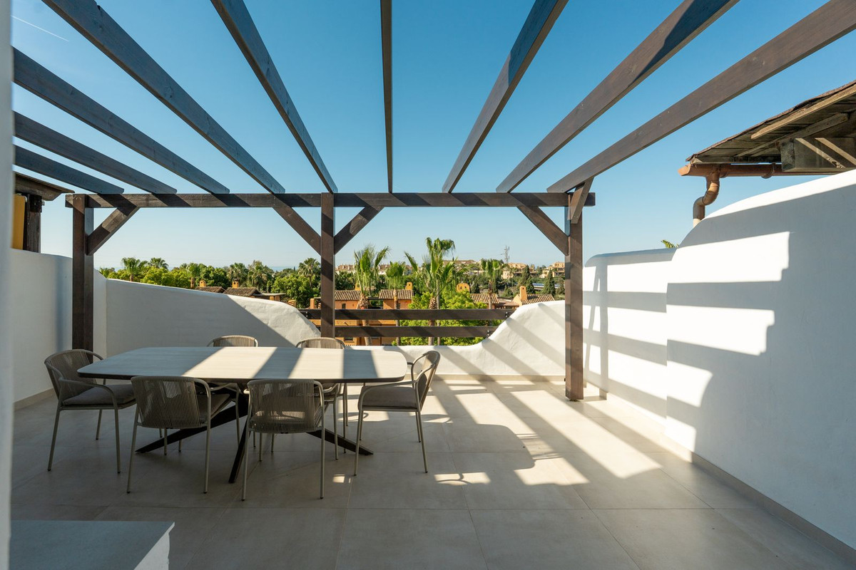 3 Bedroom Townhouse in Marbella - Photo 10
