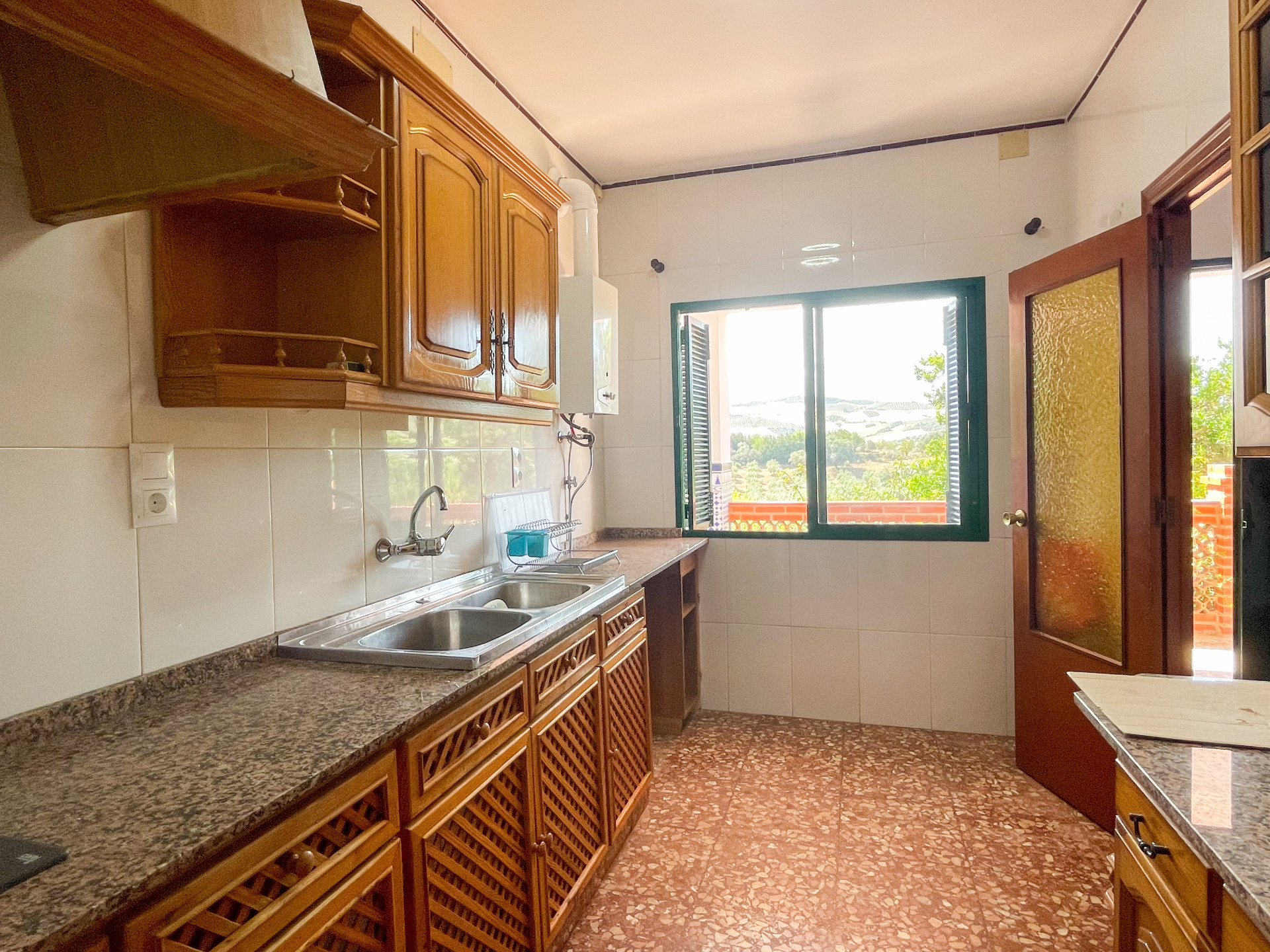 6 Bedroom Country house in Antequera - Photo 9