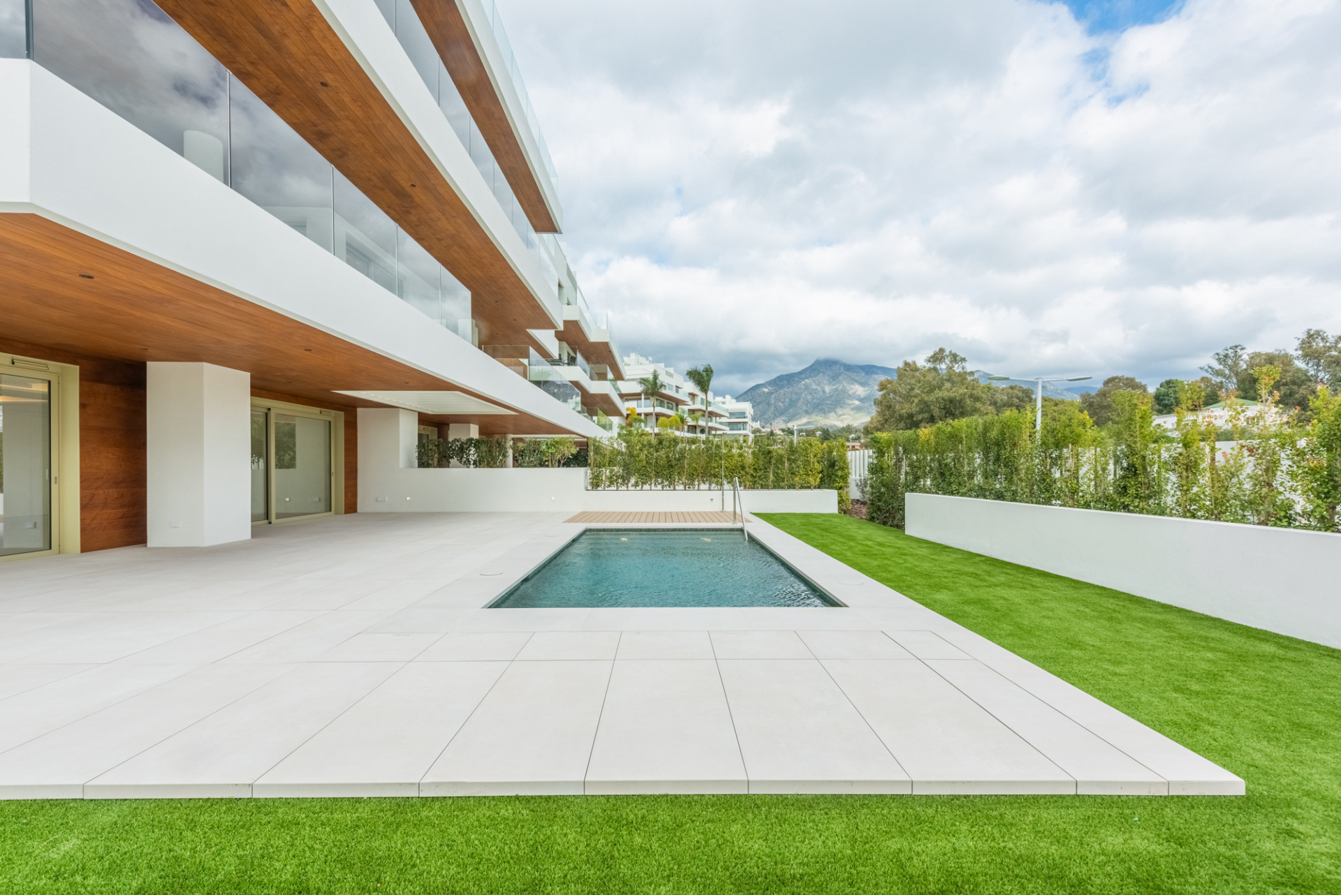 4 Bedroom Townhouse in Marbella - Photo 3
