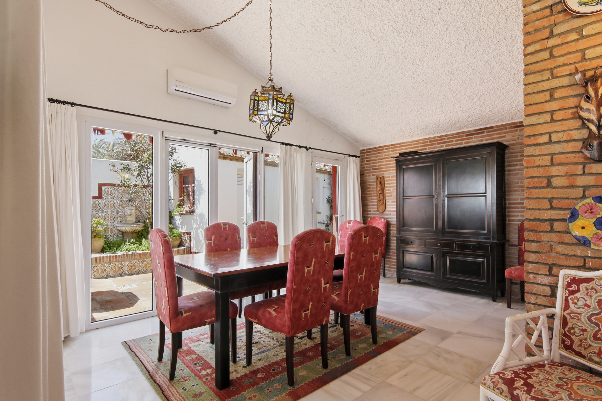 3 Bedroom Villa in Estepona - Photo 11