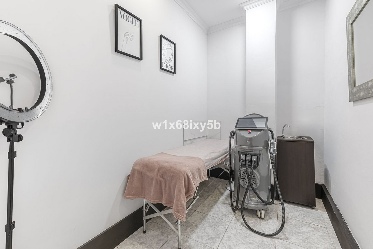 Local commercial à Malaga, Espagne – Photo 11