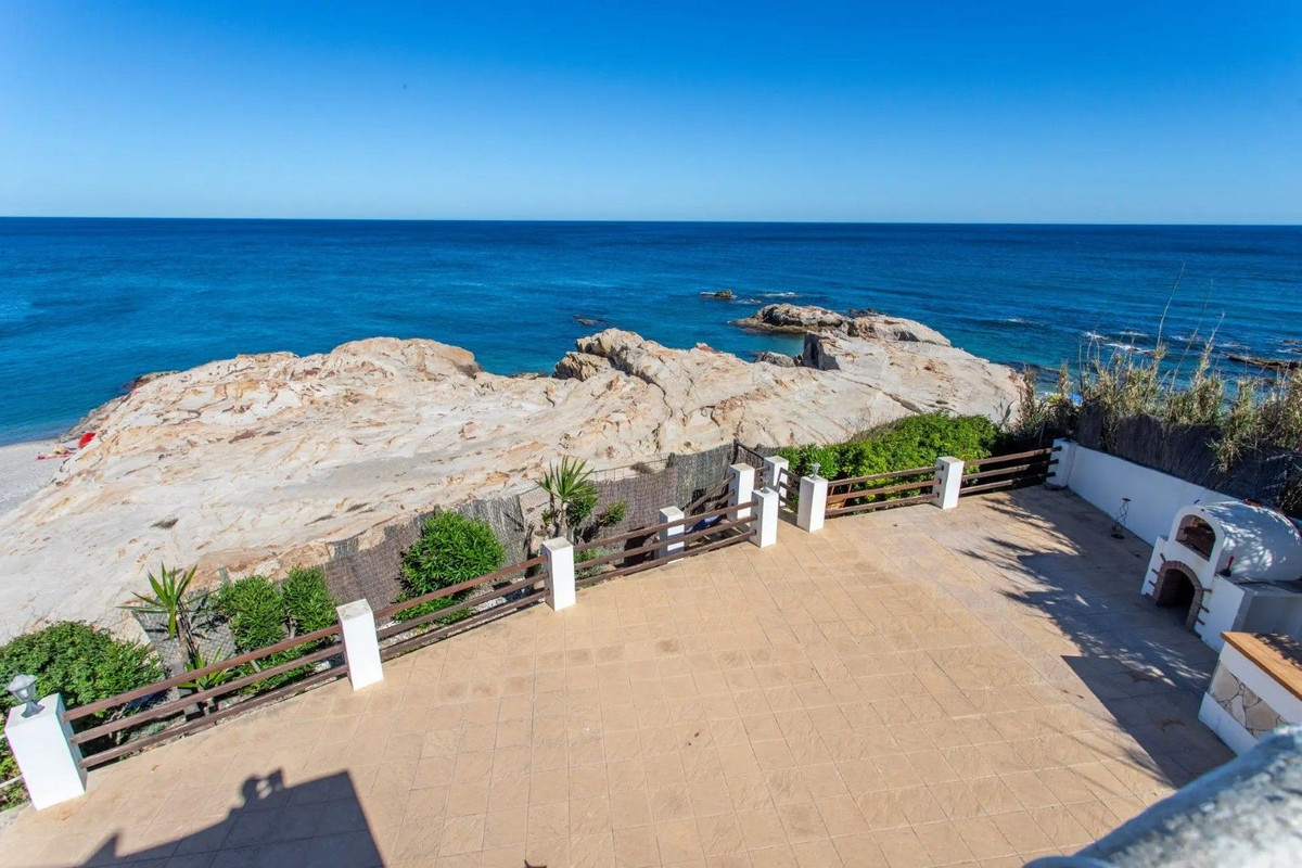 3 Bedroom Villa in Manilva - Photo 21