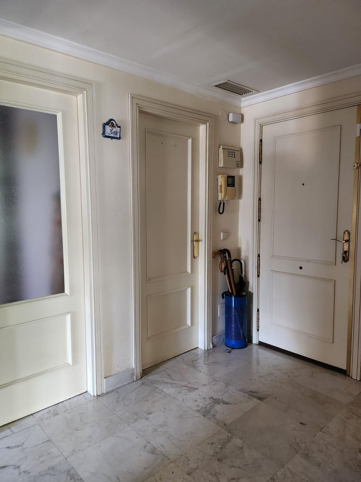 2 Bedroom Apartment in Marbella - Photo 20