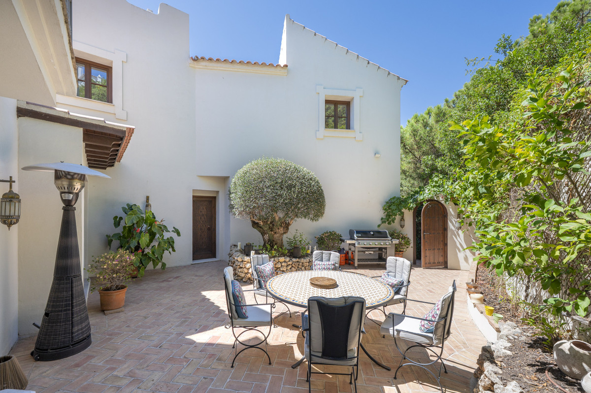 4 Bedroom Villa in Estepona - Foto 47