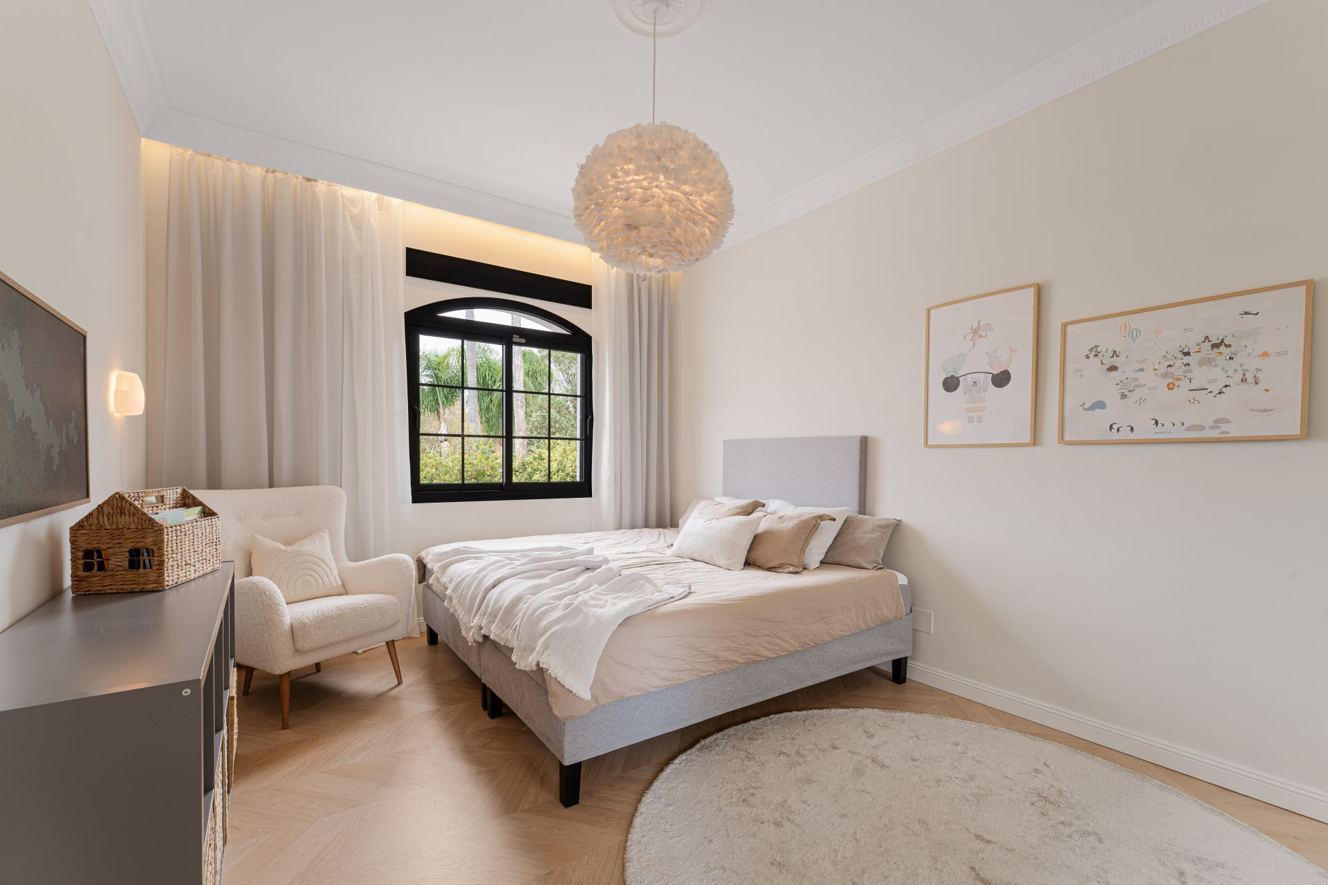 6 Bedroom Villa in Estepona - Photo 19