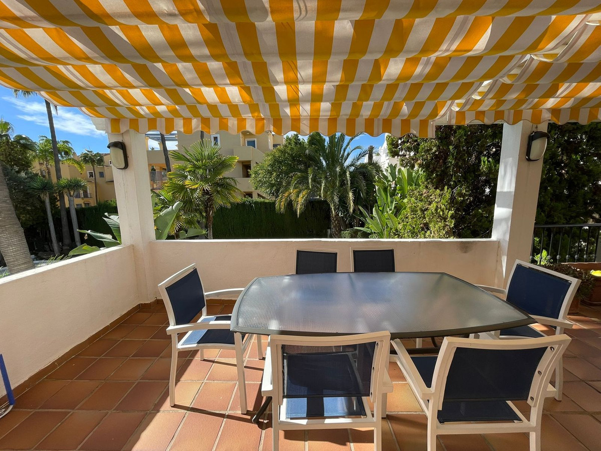 5 Bedroom Apartment in Marbella - Photo 24