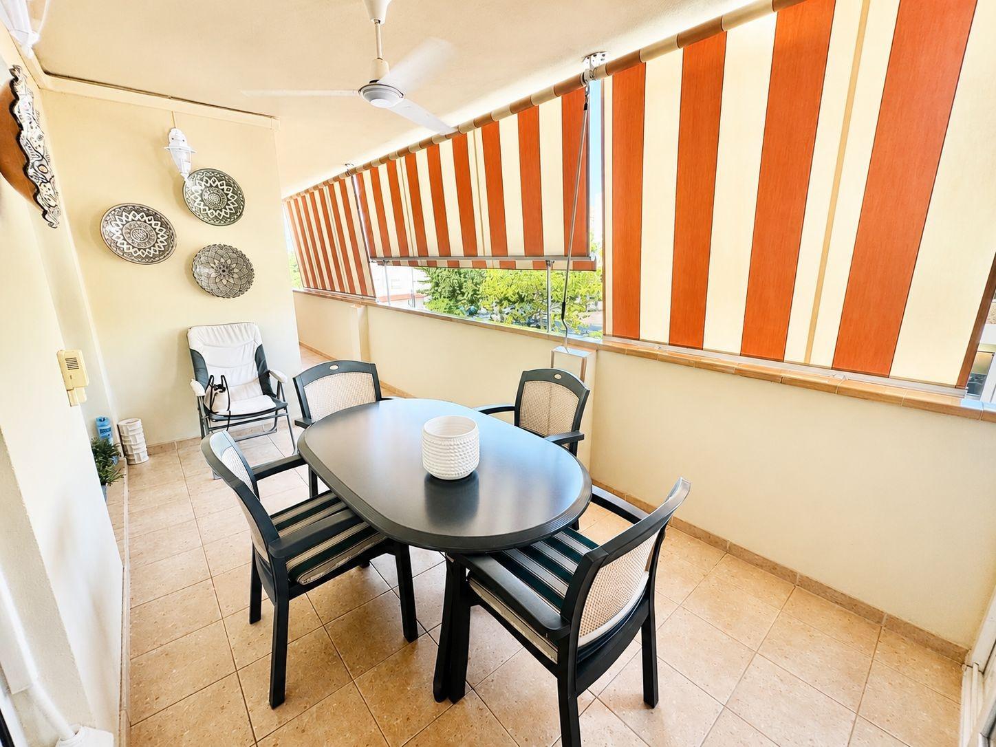 3 Bedroom Apartment in Fuengirola - Photo 3