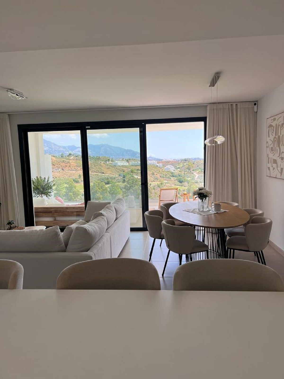 2 Bedroom Apartment in Mijas - Photo 8