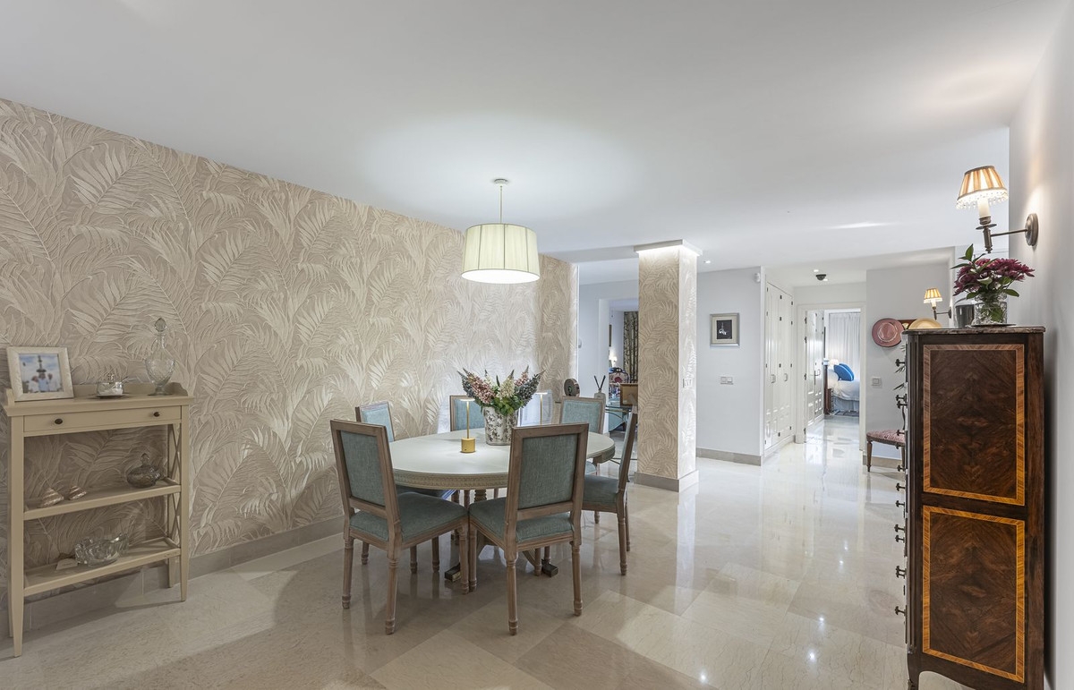 3 Bedroom Apartment in Benahavís - Foto 15