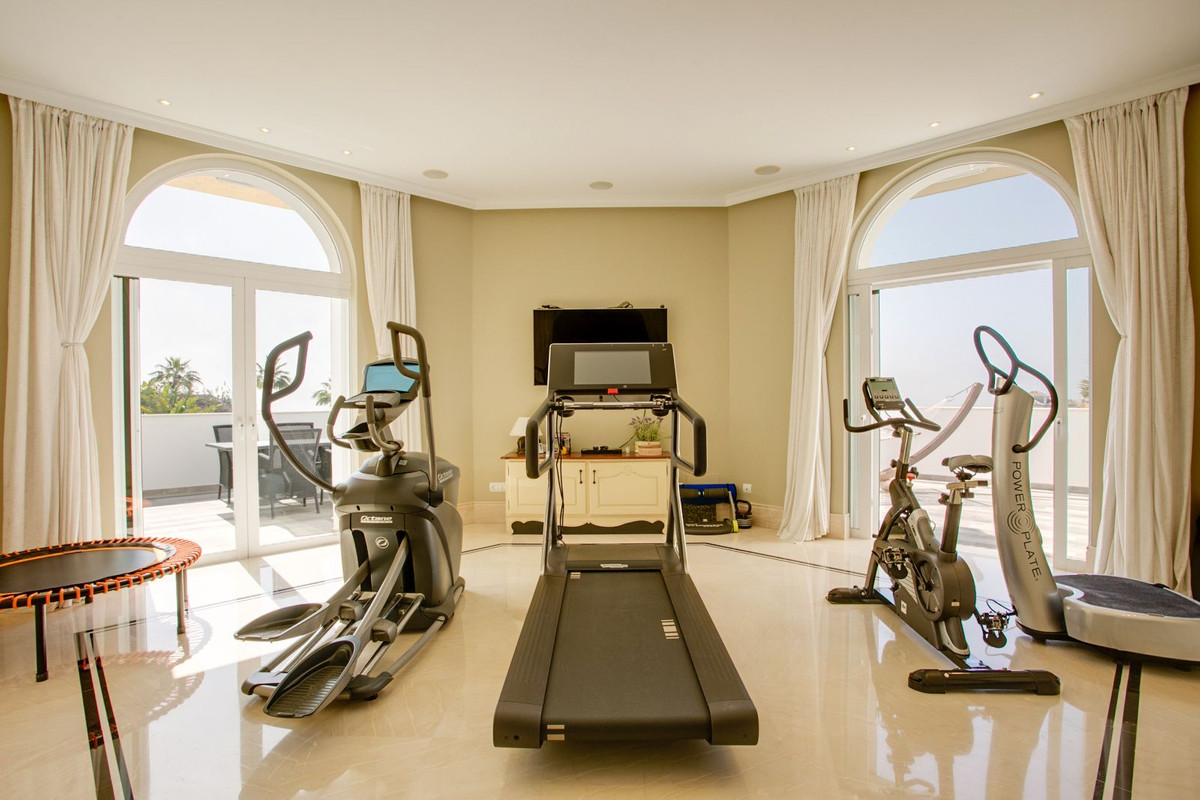 5 Bedroom Villa in Benahavís - Фото 25