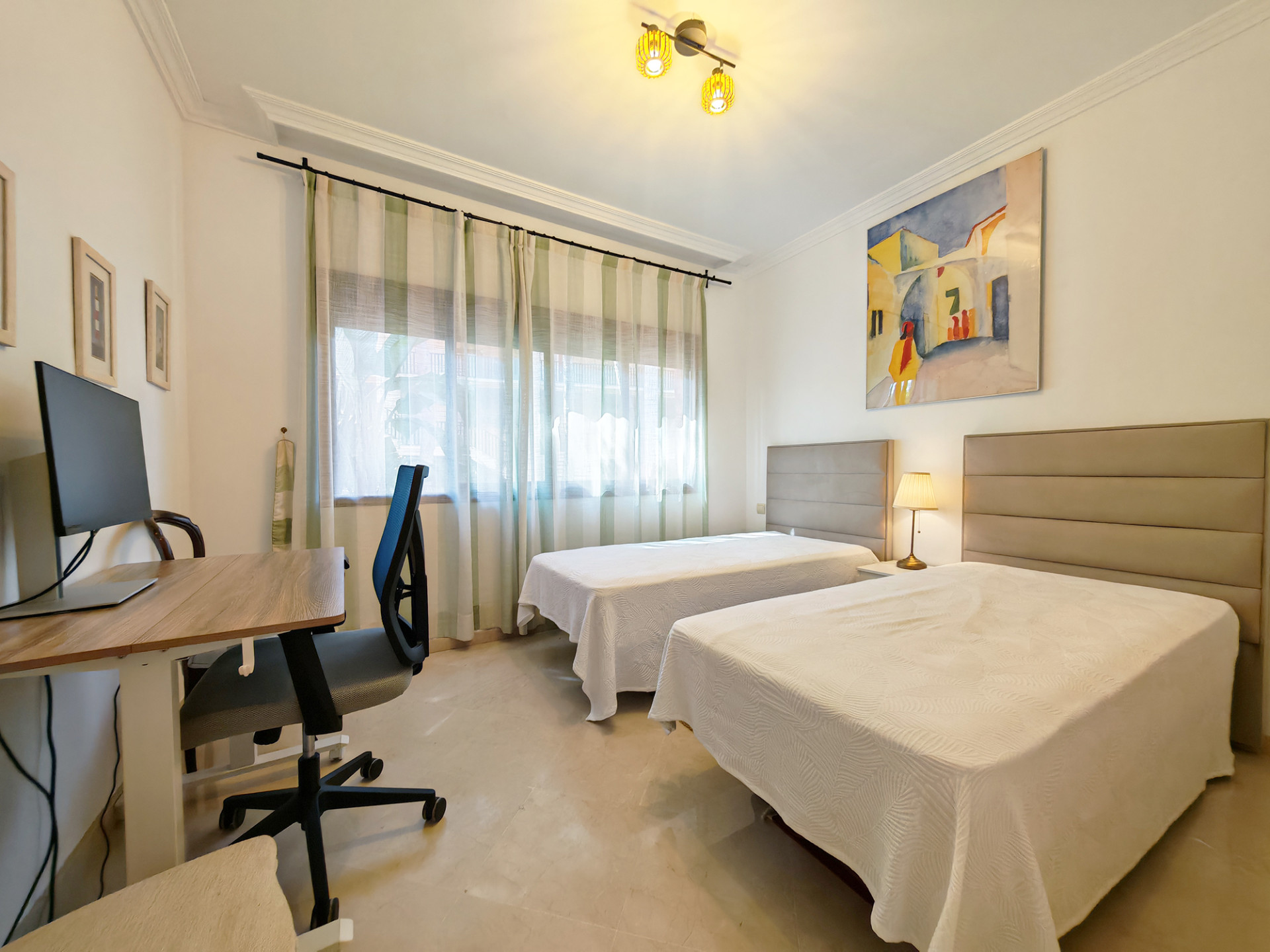 3 Bedroom Apartment in Marbella - Photo 15