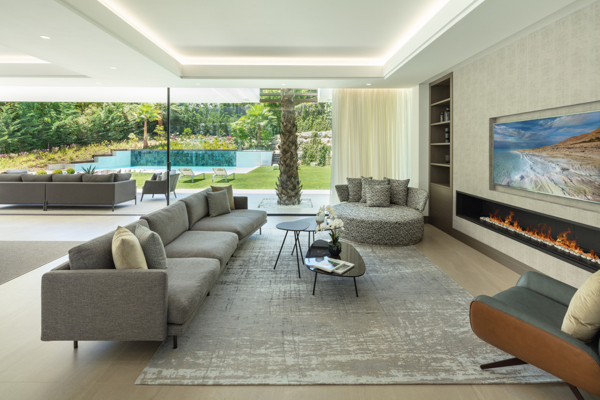 5 Bedroom Villa in Marbella - Photo 9