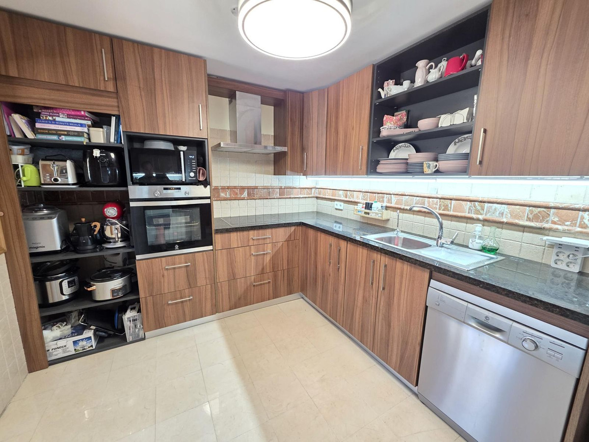 5 Bedroom Townhouse in Coín - Foto 11