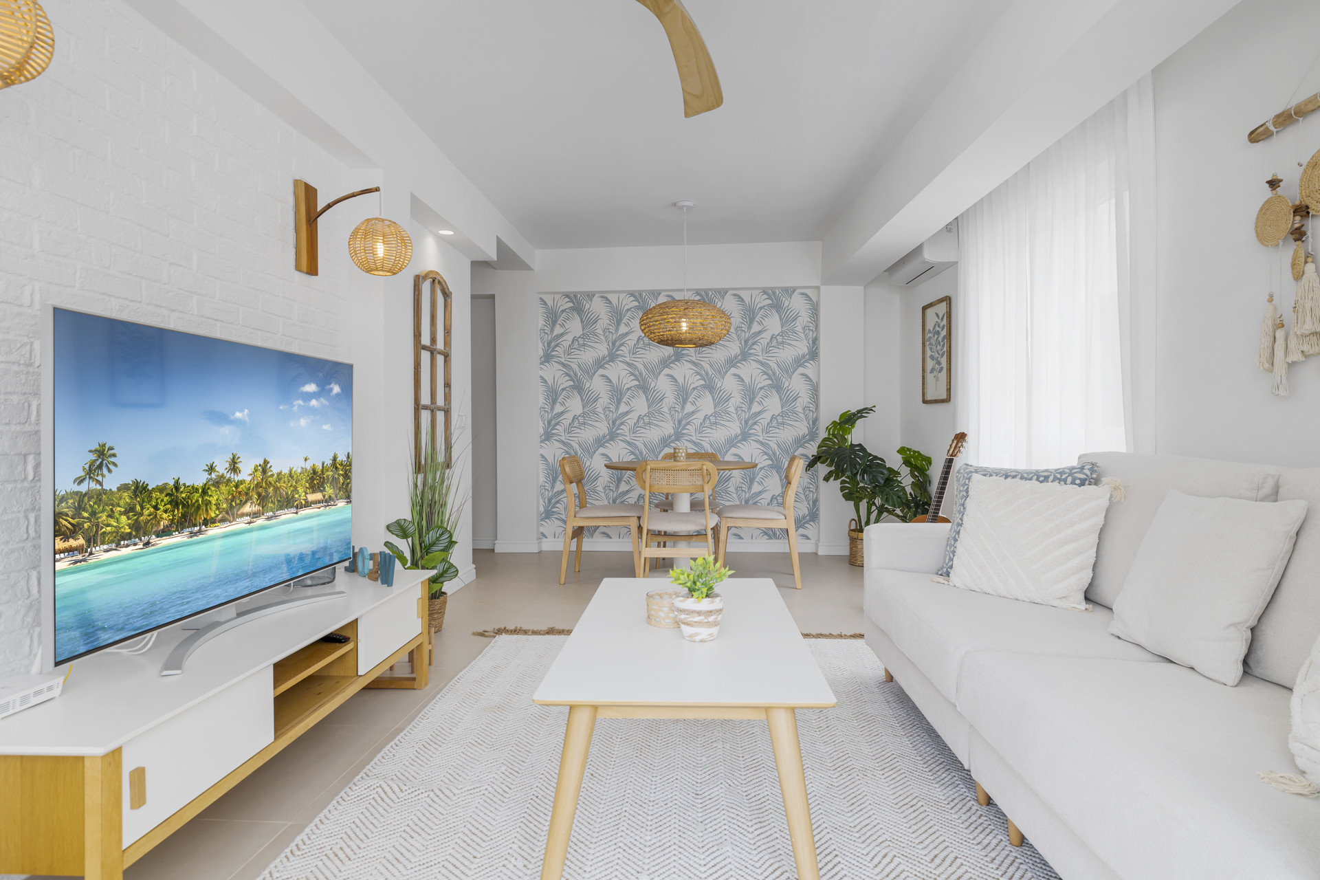 2 Bedroom Penthouse in Estepona - Photo 11