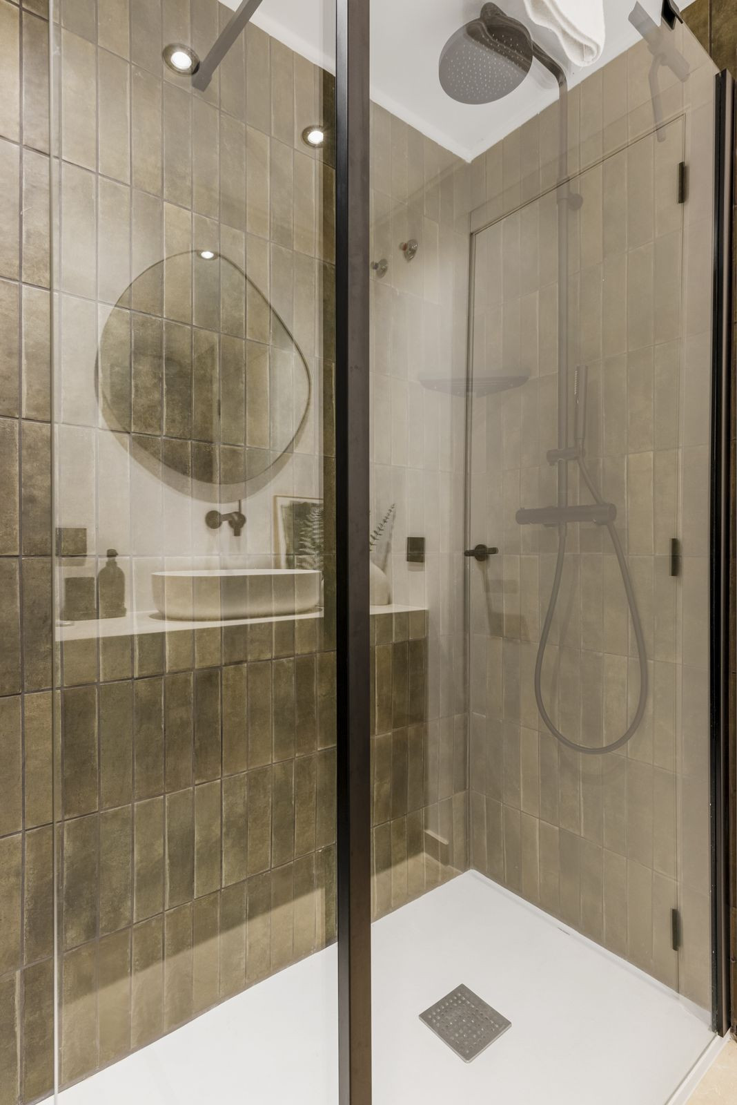 3-bedroom apartment with pool in Malaga, Spain – Photo 23