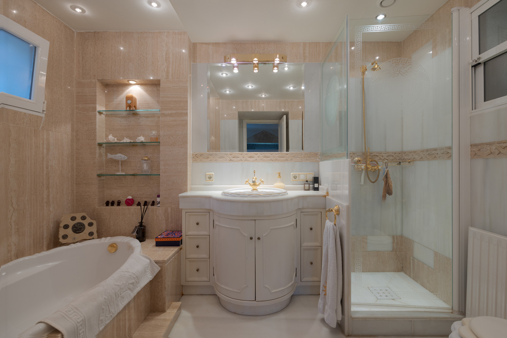 3 Bedroom Villa in San Pedro de Alcántara - Photo 10