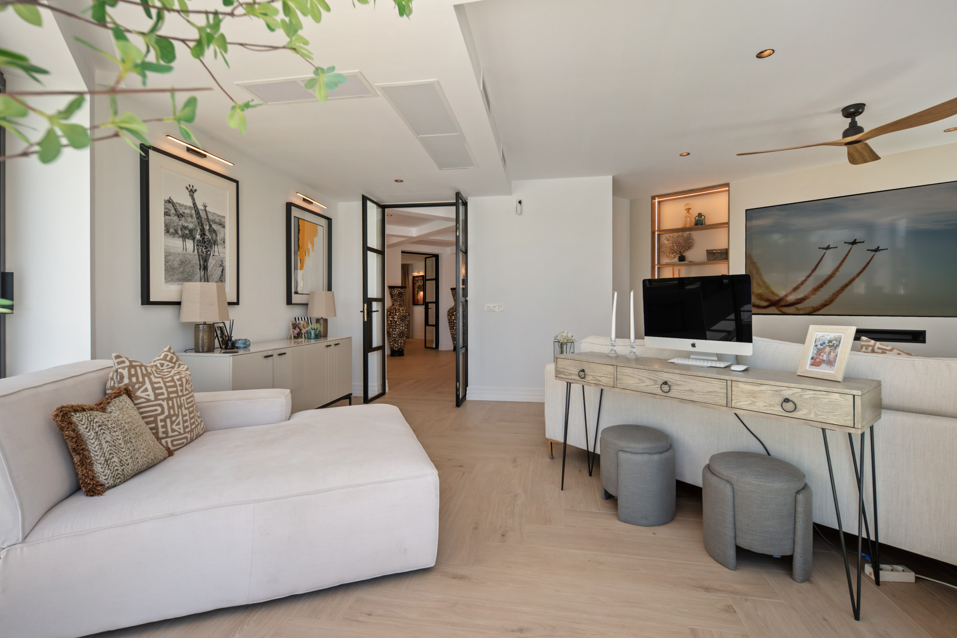 6 Bedroom Villa in Estepona - Photo 11