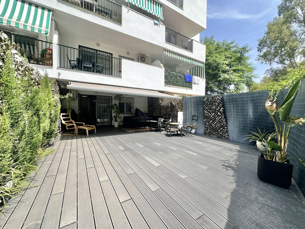 2 Bedroom Apartment in Mijas - Photo 21