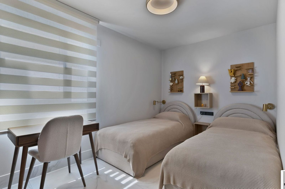3 Bedroom Apartment in San Pedro de Alcántara - Photo 8