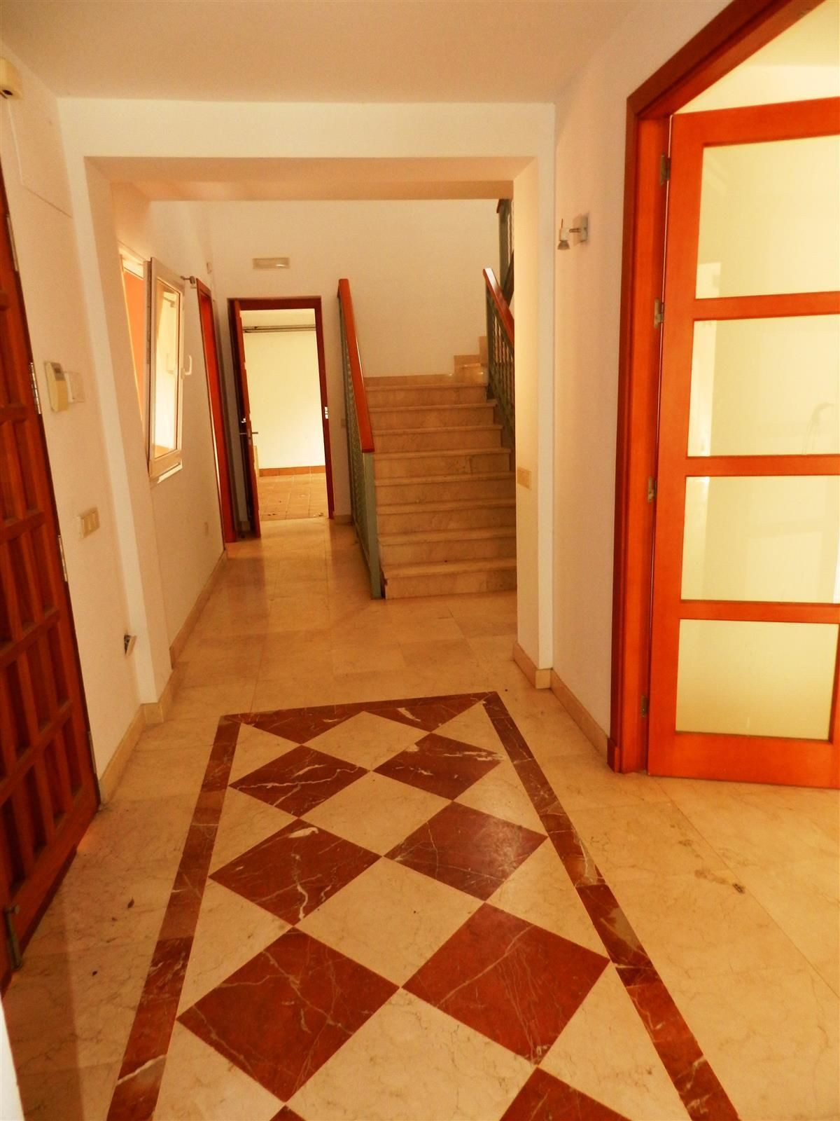 4 Bedroom Villa in Sotogrande - Photo 9